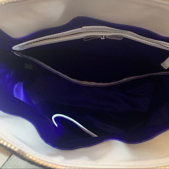 Henri Bendel Jetsetter Backpack/Bag - Large - Picture 11 of 15